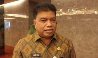 Wali Murid Mengeluh SDN 120 Pekanbaru Tenggelam Banjir, Kadisdik Abdul Jamal Minta Sekolah Cepat Ambil Tindakan