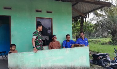Babinsa Kodim 0301/Pbr Laksanakan Komsos Tentang Kamtibmas di Wilayah Binaan