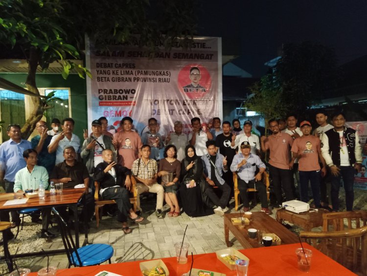 Nonton Bareng Debat Capres Pamungkas Bersama Relawan BETA Gibran dan Octaviani Putri Pertiwi 