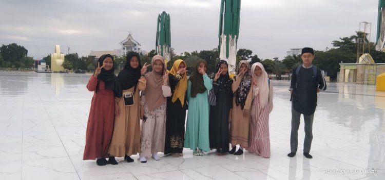 SMPN Negeri 42 Pekanbaru  Menghadiri LDKO ROHIS se Kota Madya di Masjid An-Nur