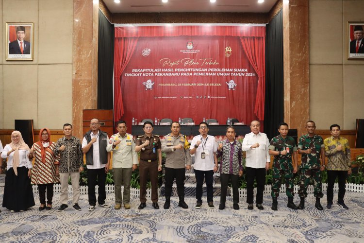 Pasiops Kodim 0301 Pbr Hadiri Rapat Pleno Rekapitulasi Perhitungan Suara Tingkat Kota Pekanbaru 