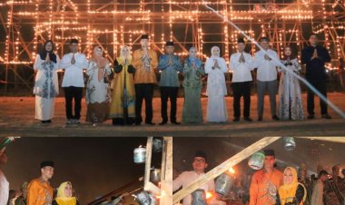 Dandim 0301/Pbr dan Ketua Persit Hadiri Festival Lampu Colok Kota Pekanbaru 