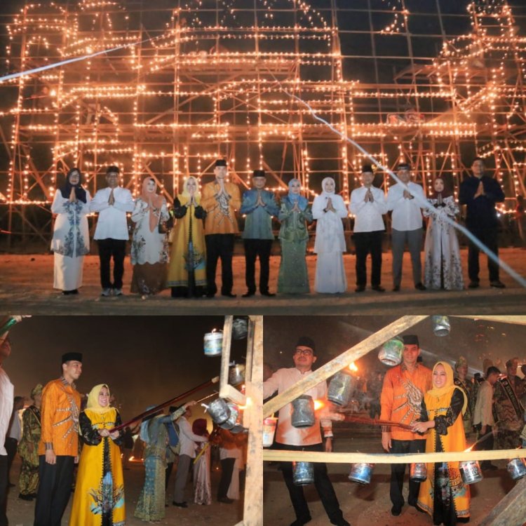 Dandim 0301/Pbr dan Ketua Persit Hadiri Festival Lampu Colok Kota Pekanbaru 
