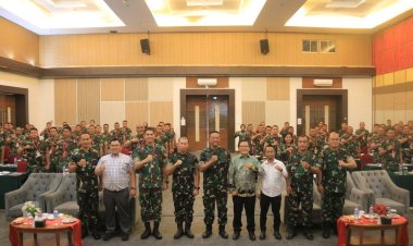 Dandim 0301/Pbr Hadiri Pembukaan Kemampuan Menulis dan Komsos Efektif Pada Masyarakat 