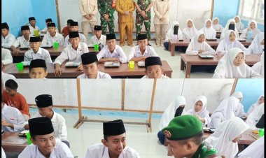Kodim 0301/Pbr Peduli Gizi Santri, Bagikan 125 Kotak Makanan di SMPIT Rasyid Al Faiz