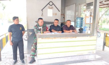 Babinsa Kodim 0301/Pbr Laksanakan Komsos Pada Security
