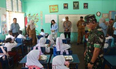 Dandim 0301/Pbr Hadiri Running Penerima Manfaat Program Makan Bergizi Gratis di SDN 41 Pekanbaru