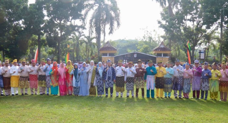 Kasdim Wakili Dandim 0301/Pbr, Hadiri Apel Hari Jadi ke-68 Provinsi Riau