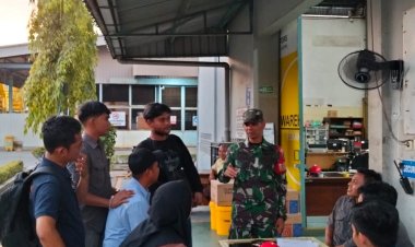 Babinsa Kodim 0301/Pbr Ajak karyawan Disiplin dan Jaga Keamanan Melalui Komsos
