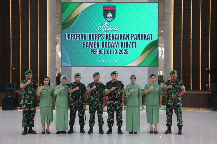 Dandim 0301/Pekanbaru Terima Kenaikan Pangkat dalam Upacara Korps Raport