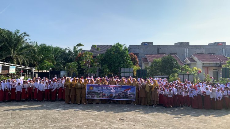 Sinergi Babinsa dan Sekolah, SDN 194 Pekanbaru Ucapkan Selamat HUT ke-80 TNI
