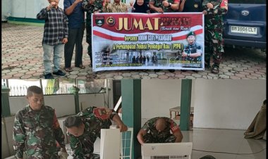Jum’at Berapi: TNI Bersama PTPR Rawat dan Bersihkan Masjid Sirathal Musthaqin