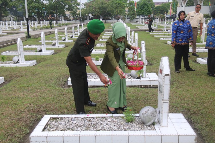 Danramil 01/Rumbai Hadiri Ziarah Hari Juang TNI AD 2025 Mewakili Dandim 0301/Pekanbaru