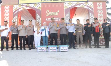Semangat Baru di Tahun Baru, Kapolres Kampar Kunjungi Pos Pam Tapung, Berikan Arahan, Kapolres: Jaga Kebersihan, Utamakan Pelayanan, Polri Dicintai!"