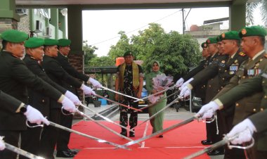 Dandim 0301/Pbr Hadiri Apel Penyerahan Pasukan, Prajurit Lepas Brigjen TNI Jarot Suprihanto dengan Khidmat