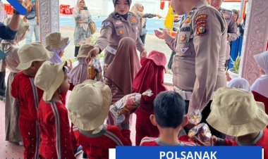 Satlantas Polres Kampar Kenalkan SIM & Rambu Lalu Lintas ke Anak TK, Kasat Lantas: Tumbuhkan Generasi Taat Hukum & Peduli Lingkungan'!