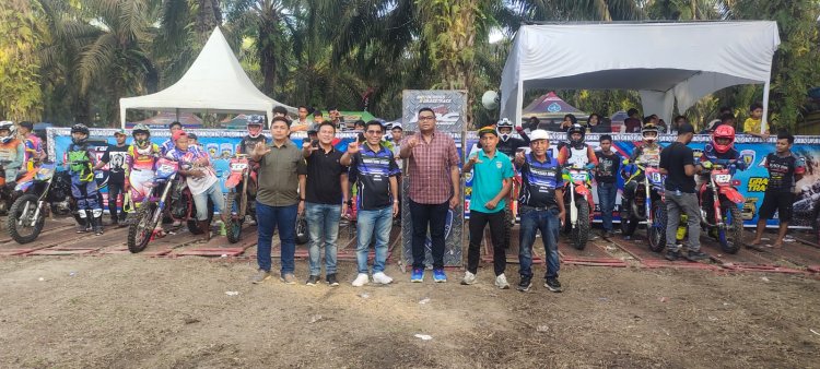 Kapolres Kampar Dukung Bibit Balap di Kejuaraan Grasstrack!"