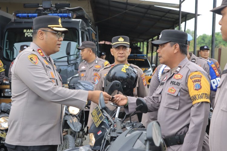 Kapolres Kampar Cek 'Kuda Besi' Bhabinkamtibmas, Pastikan Siap Melayani!"