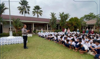 Satlantas Polres Kampar Kampanyekan Keselamatan dan Green Policing di SMP N 1 Kuok!"