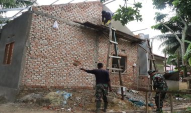 Dari Hati ke Hati, Satgas TMMD Membangun Rumah Sambil Berpuasa
