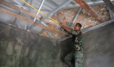 Satgas TMMD Ke-127 Kodim 0301/Pekanbaru Terus Kebuti Pengerjaan RTLH Warga di Kecamatan Tenayan Raya