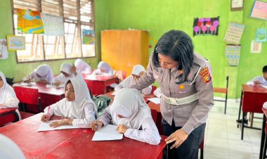 Polres Kampar Latih Public Speaking Siswa Sambut Peresmian Jembatan Merah Putih