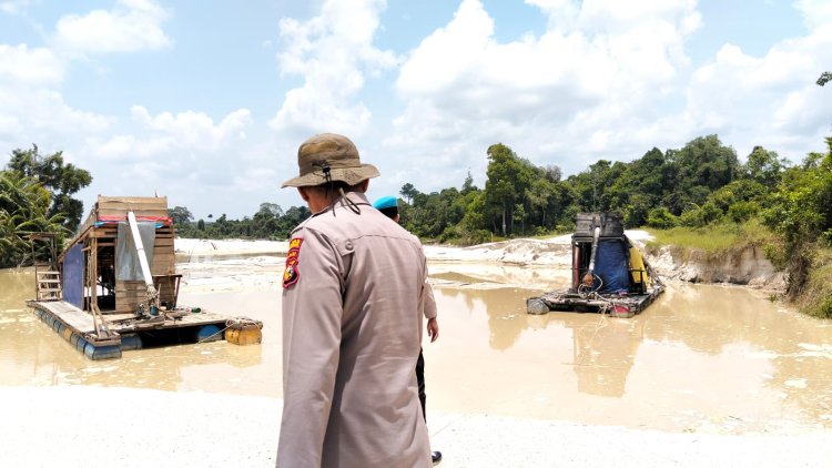 Polsek Kampar Kiri Lakukan Penindakan Tegas Penambangan Emas Tanpa Izin di Sungai Tesso   