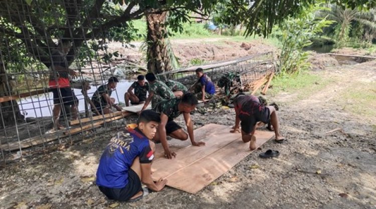 Demi Kemudahan Akses Warga, Kodim 0301/Pekanbaru Terus Gesa Pembangunan Jembatan Garuda Armco