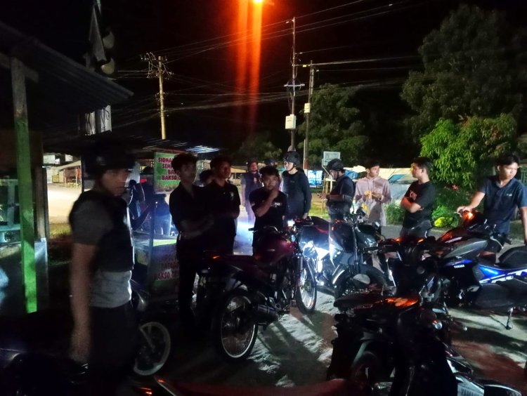 Tim Raga Res Kampar Patroli Malam Hari, Kasat Samapta Beri Himbauan Humanis Untuk Jaga Keamanan Bangkinang   