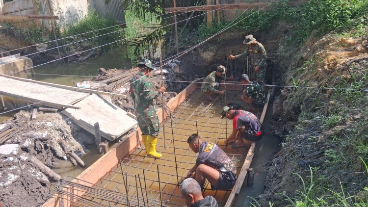 Sinergi TNI dan Masyarakat Dukung Pembangunan Infrastruktur di Rumbai Barat