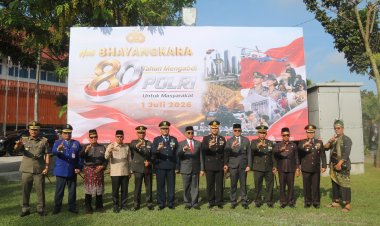 Dandim 0301/Pekanbaru Hadiri Upacara Hari Bhayangkara ke-80 Tahun 2026