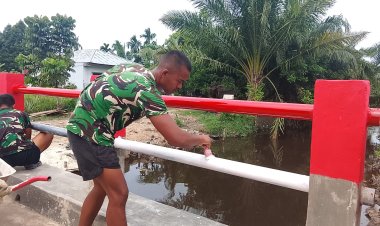Setitik Demi Setitik Cat, TNI dan Warga Sempurnakan Jembatan Garuda Armco