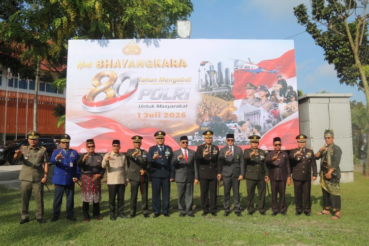Dandim 0301/Pekanbaru Hadiri Upacara Hari Bhayangkara ke-80 Tahun 2026