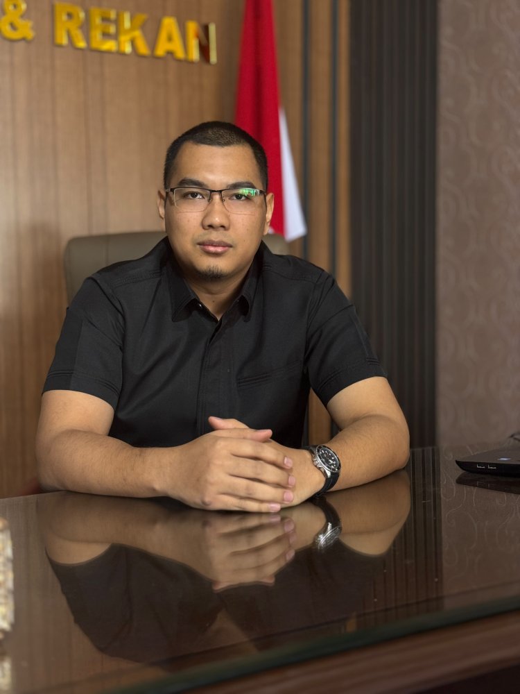 PRAKTISI HUKUM APRESIASI KEBERANIAN & KEMANDIRIAN MAJELIS HAKIM ATAS VONIS ABDUL WAHID.*