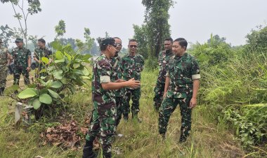 Patroli Pencegahan Karhutla, Tim Penyuluh Mabes TNI Sambangi Meranti Pandak