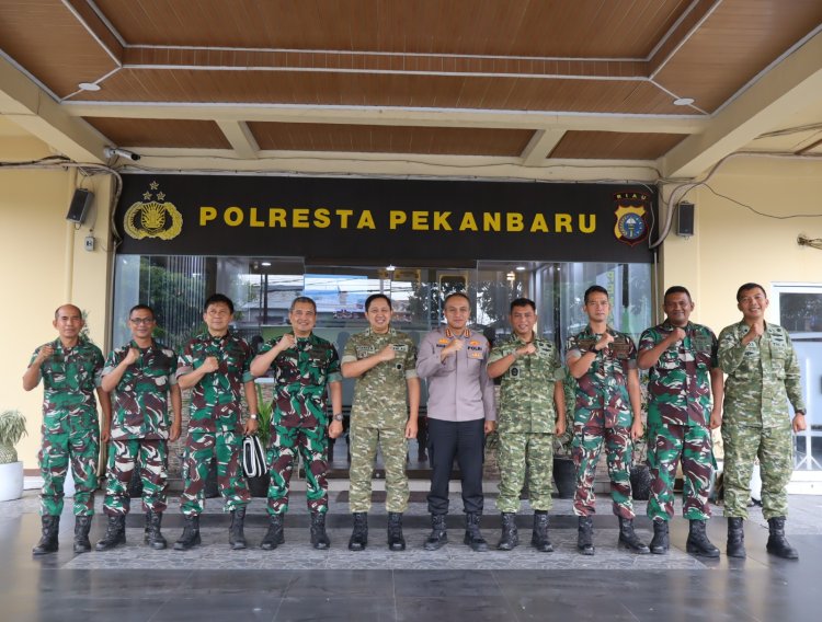Perkuat Komunikasi TNI-Polri, Tim Penyuluh Karhutla Mabes TNI Silaturahmi ke Polresta Pekanbaru